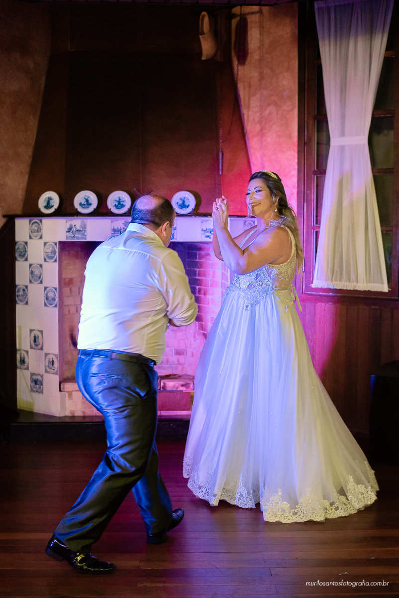 Murilo Santos Fotografia Regiane & Gunther Casamento Noivos noivo noiva casal recepção cerimônia padre casamento na castrolanda castro Estação Café de Molen Festa Alegria Espontaneo Parabens Viva os Noivos