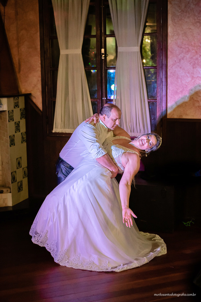 Murilo Santos Fotografia Regiane & Gunther Casamento Noivos noivo noiva casal recepção cerimônia padre casamento na castrolanda castro Estação Café de Molen Festa Alegria Espontaneo Parabens Viva os Noivos
