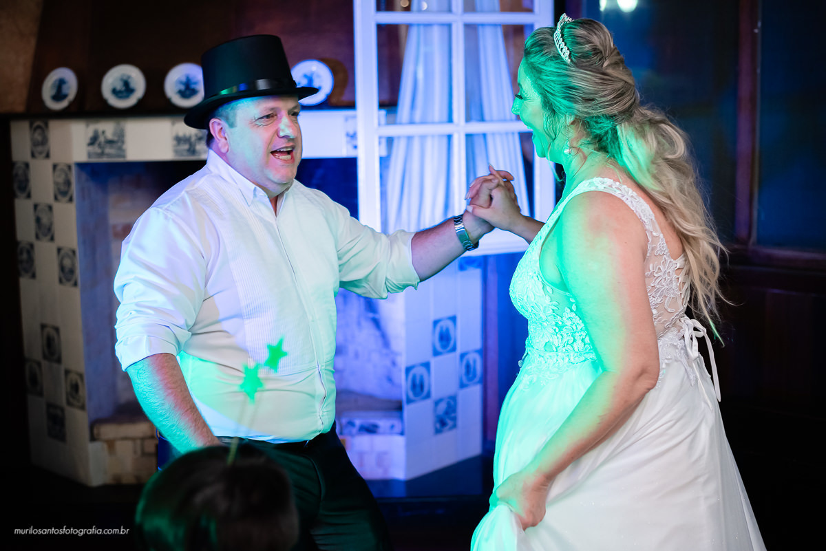Murilo Santos Fotografia Regiane & Gunther Casamento Noivos noivo noiva casal recepção cerimônia padre casamento na castrolanda castro Estação Café de Molen Festa Alegria Espontaneo Parabens Viva os Noivos