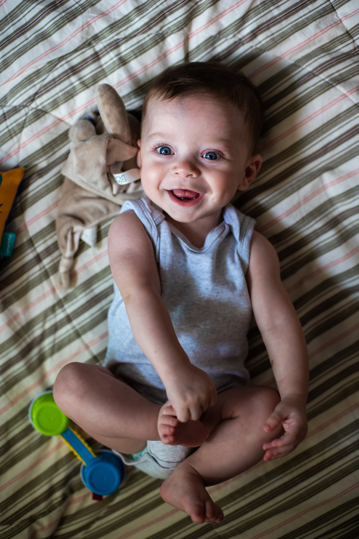 Vicente com 4 meses, só 2 meses depois das fotos anteriores, já exclusivamente mamando no peito