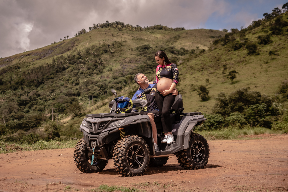 gestante no quadriciclo