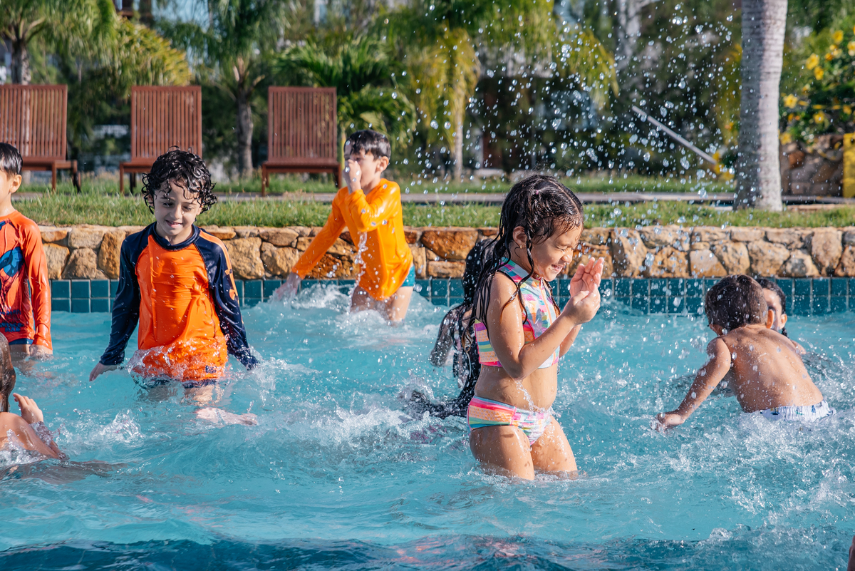 festa na piscina kids