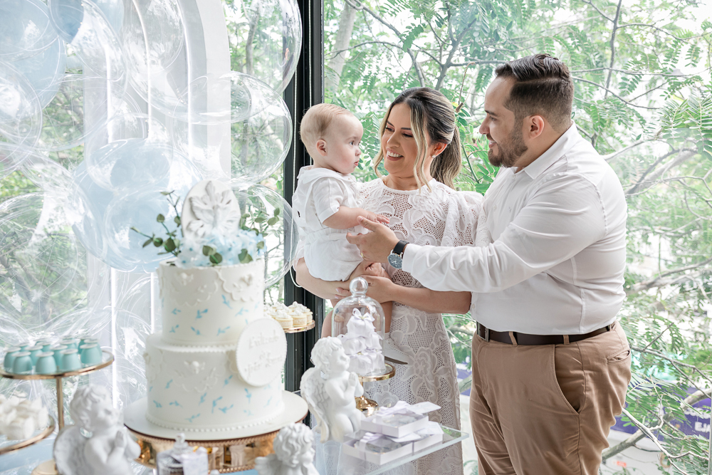 pais e criança recepção batismo