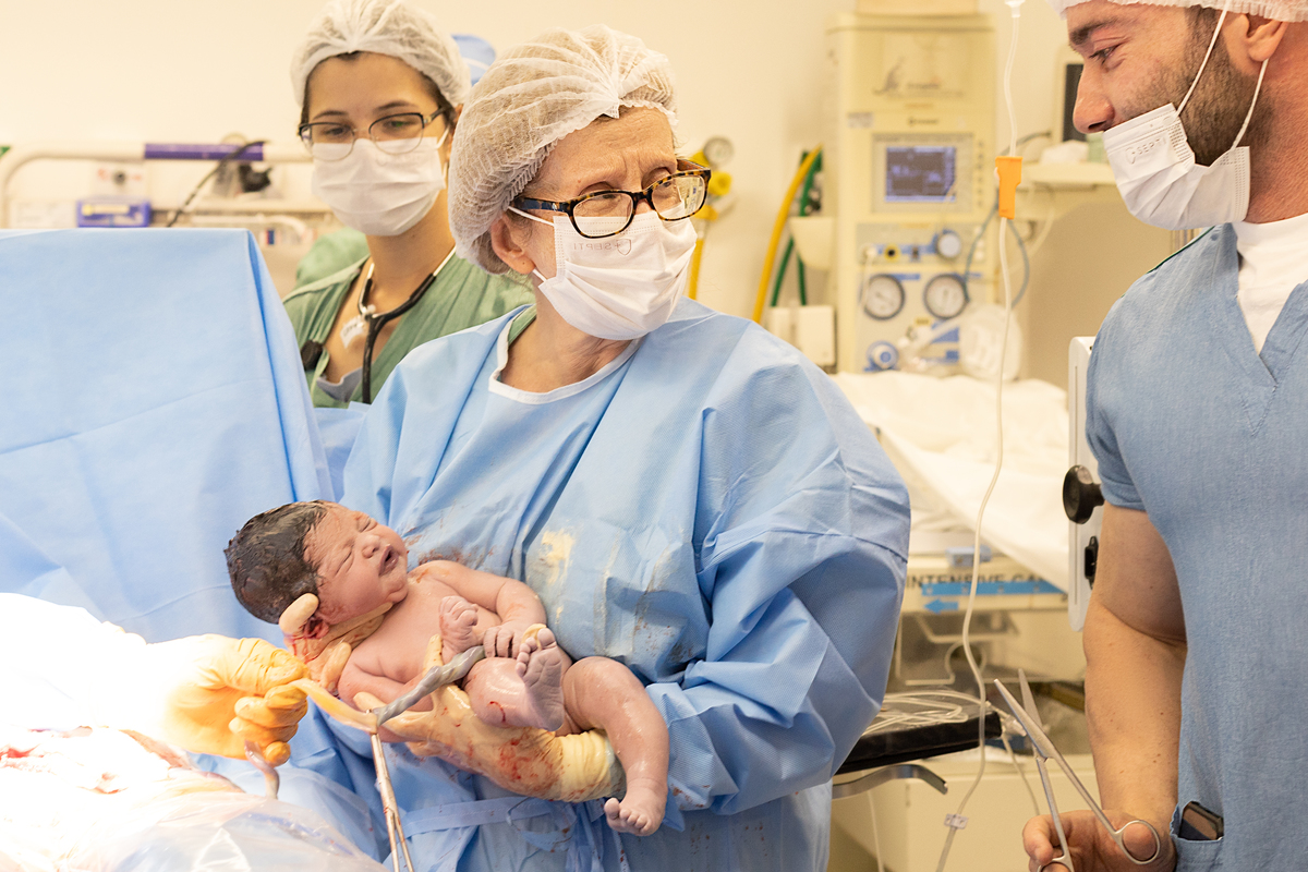 PARTO CELINA; ADRI SILVA FOTOGRAFIA; FOTO DE FAMÍLIA; MATERNIDADE ALBERT EINSTEN