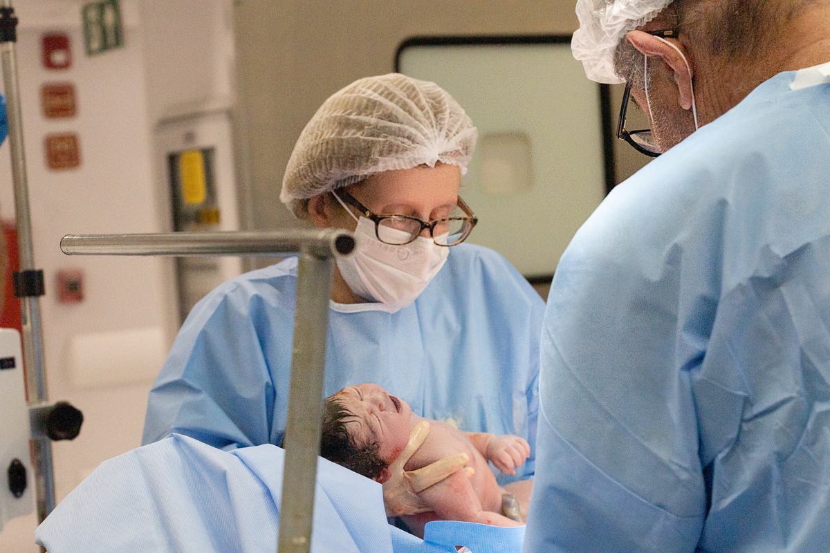 PARTO CELINA; ADRI SILVA FOTOGRAFIA; FOTO DE FAMÍLIA; MATERNIDADE ALBERT EINSTEN