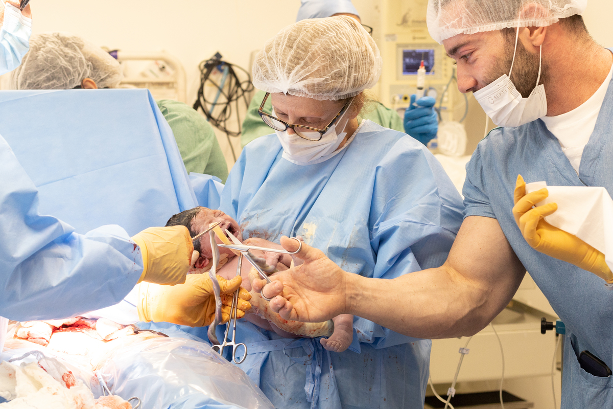 PARTO CELINA; ADRI SILVA FOTOGRAFIA; FOTO DE FAMÍLIA; MATERNIDADE ALBERT EINSTEN