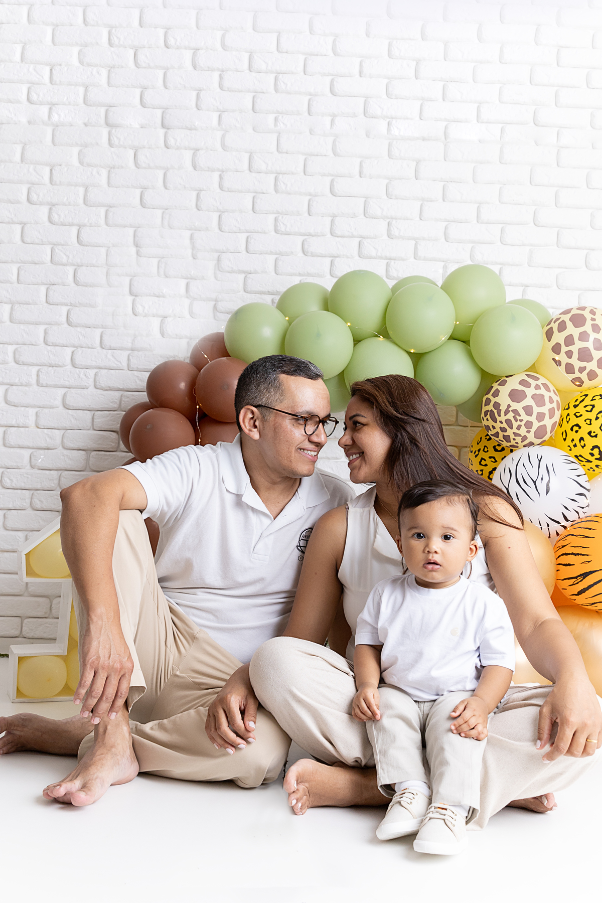 Ensaio smash the cake; adri silva fotografia; comemoração 1 ano; fotografa na zona sul de são paulo; fotografa em santo amaro