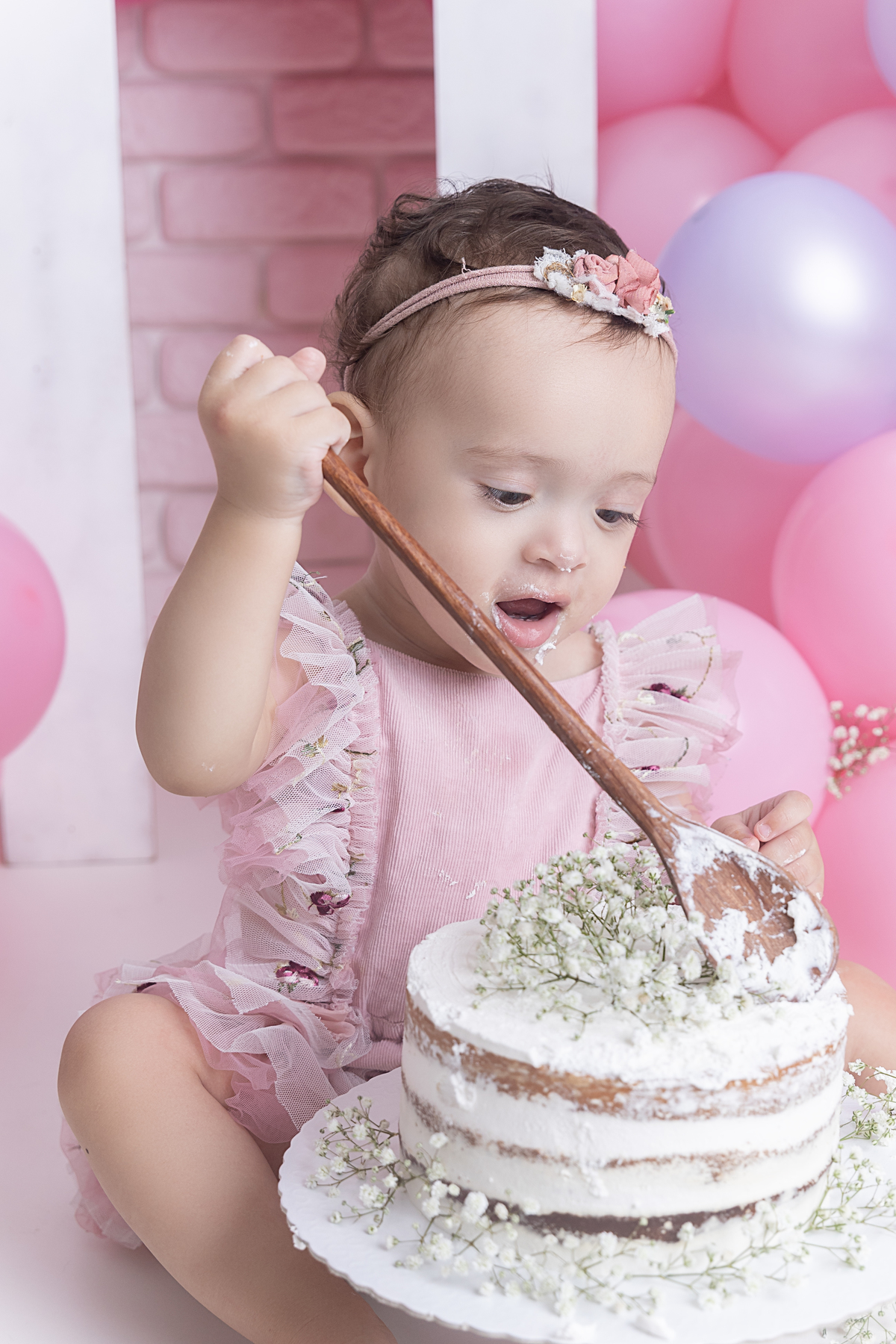 Ensaio smash the cake; aniversário de 1 ano; fotografia de família; smash the fruit; condomínio novAmerica; fotografa na zona sul de são paulo