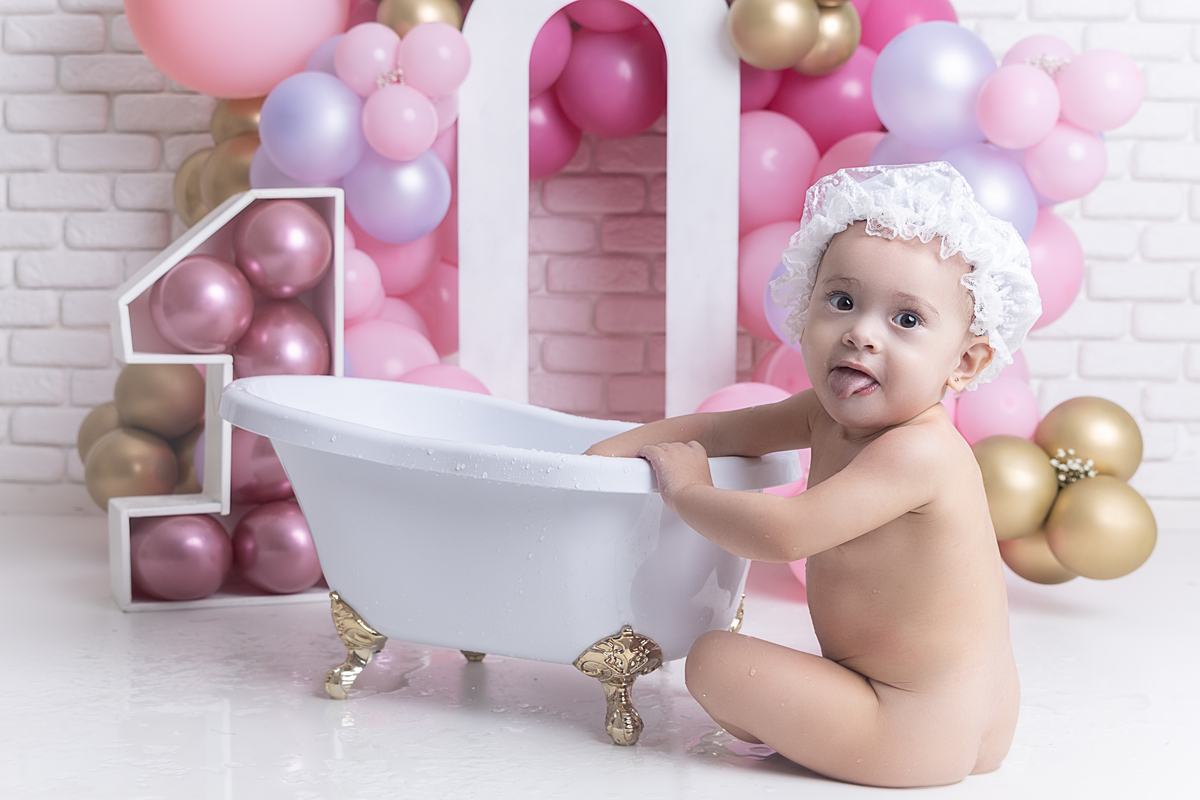 Ensaio smash the cake; aniversário de 1 ano; fotografia de família; smash the fruit; condomínio novAmerica; fotografa na zona sul de são paulo