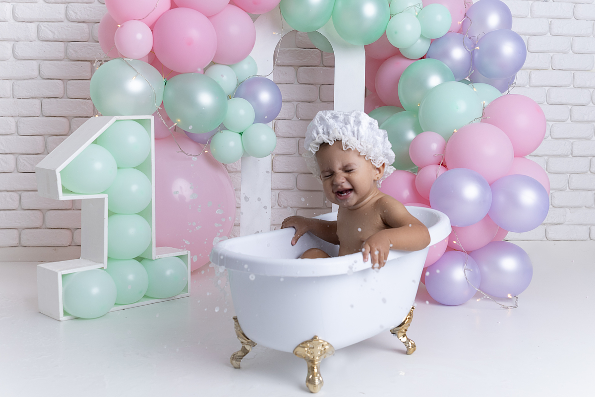 smash the cake; smash the fruit; aniversário de 1 ano; foto de família; condomínio novamerica; fotografa na zona sul de são paulo