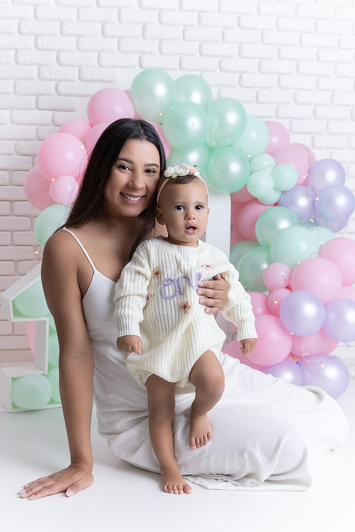 smash the cake; smash the fruit; aniversário de 1 ano; foto de família; condomínio novamerica; fotografa na zona sul de são paulo