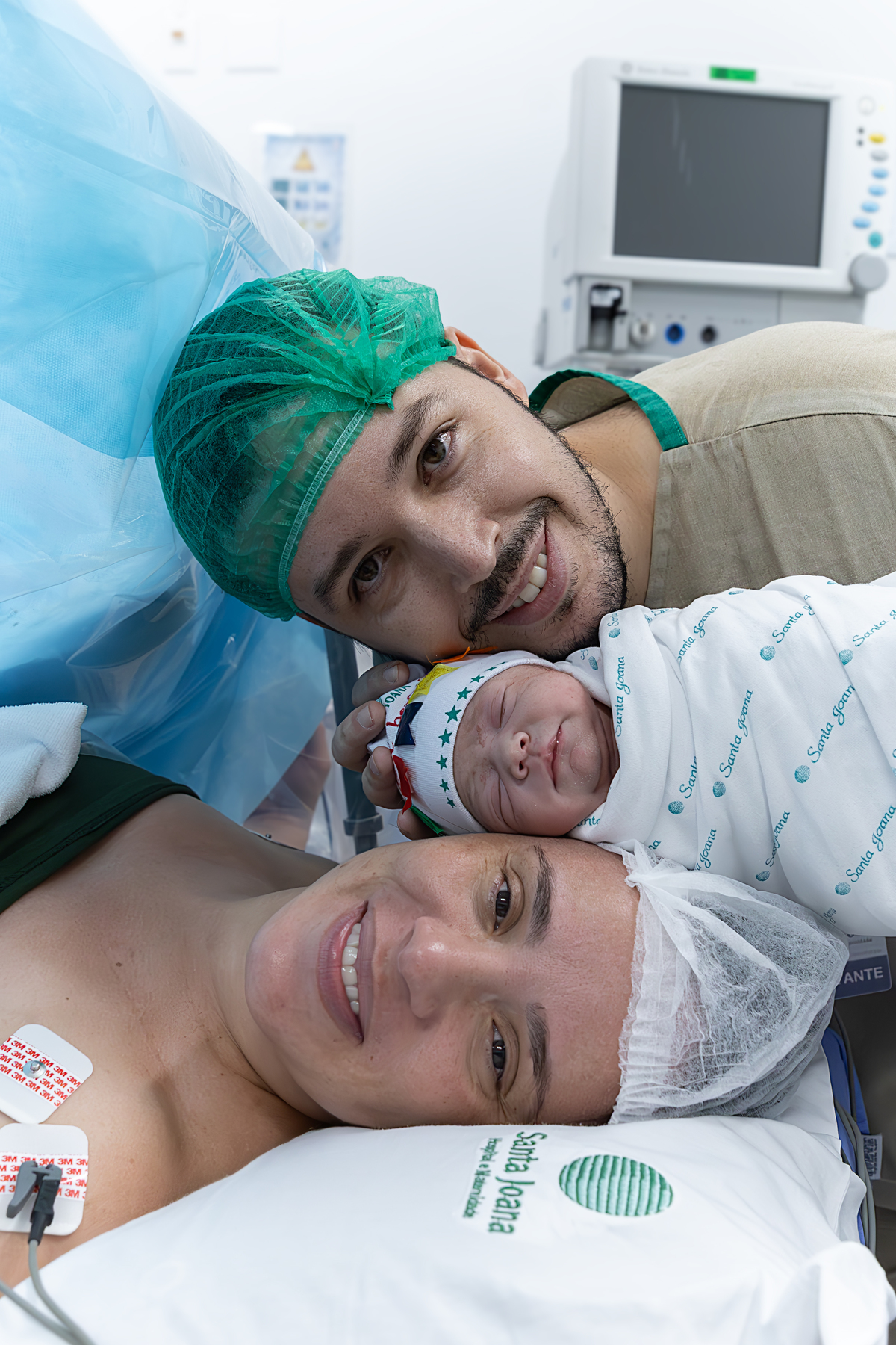 fotografia de parto; adri silva fotografia; registro de parto; foto de família; maternidade Santa Joana; família; recem nascido; fotografa na zona sul de são paulo