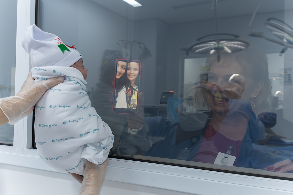 fotografia de parto; adri silva fotografia; registro de parto; foto de família; maternidade Santa Joana; família; recem nascido; fotografa na zona sul de são paulo