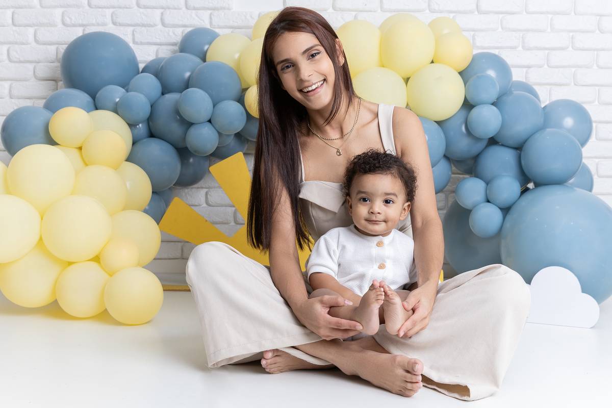 Ensaio smash the cake; adri silva fotografia; foto de família; condomínio novamerica; fotografa na zona sul de são paulo; smash the fruit