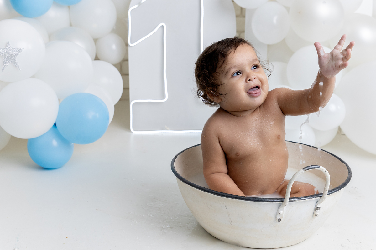 Smash the cake; smash the fruit; adri silva fotografia; fotografa na zona sul de são paulo; condomínio novamerica; maternidade