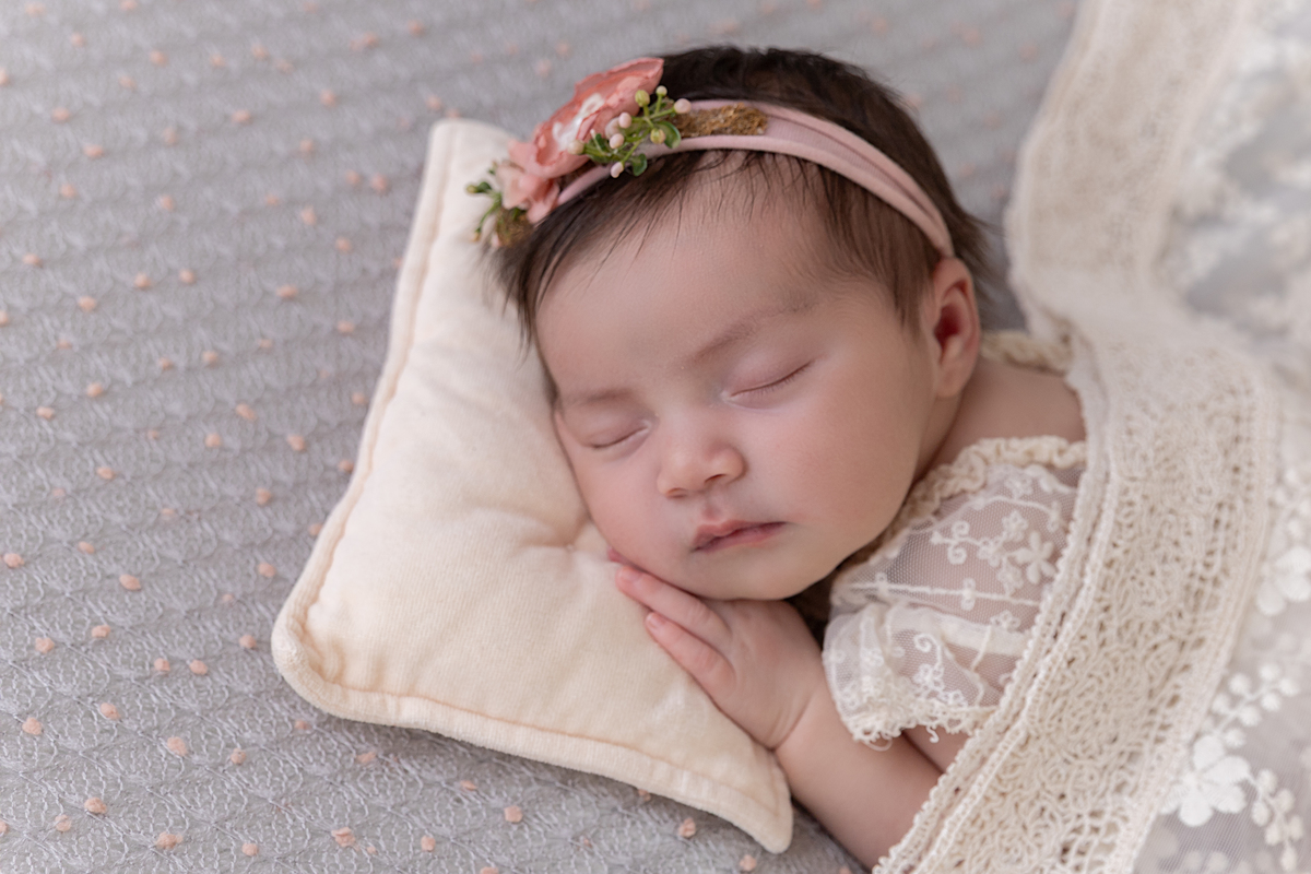 Ensaio newborn; adri silva fotografia; foto de família; fotografa na zona sul de são paulo; maternidade; foto de recem nascido; condomínio novAmerica