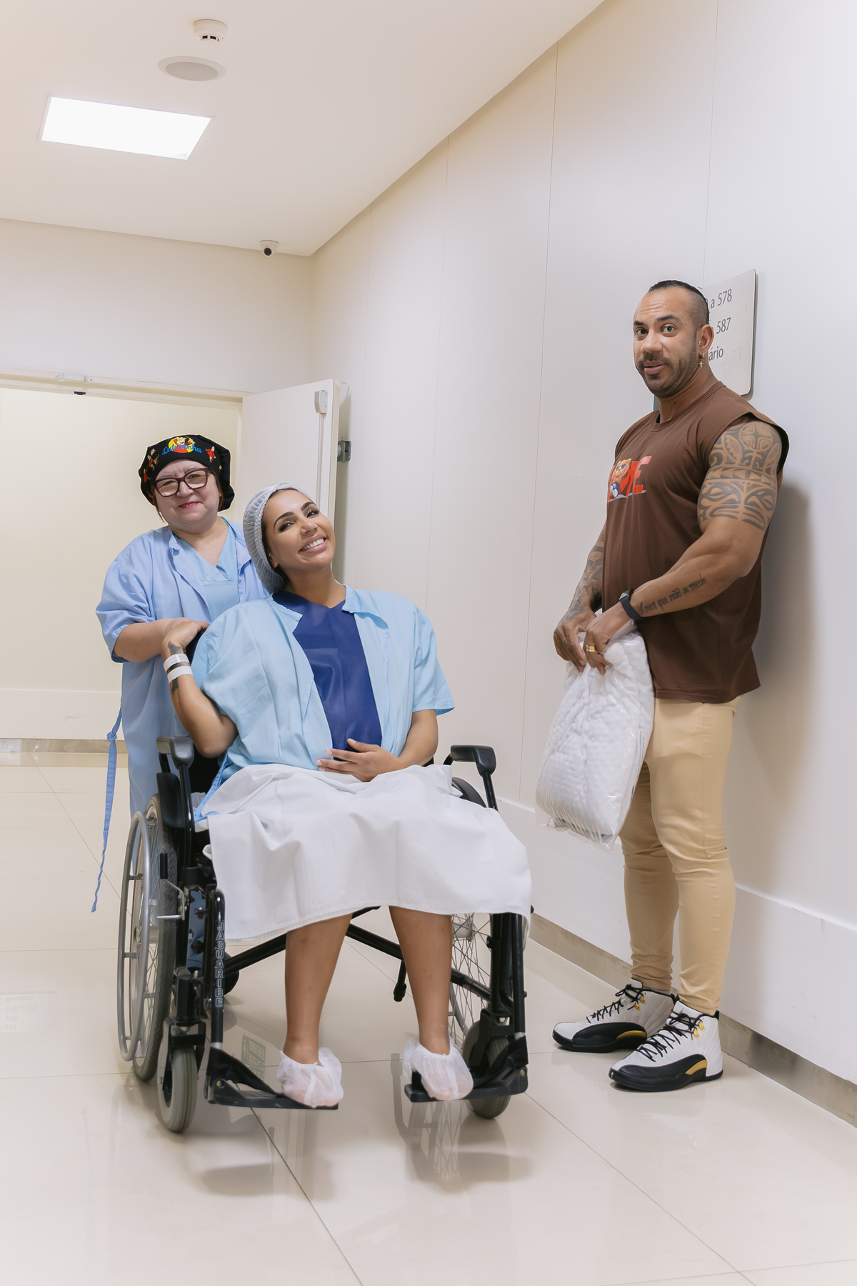 Foto de  registro de nascimento; foto de família; maternidade Santa Joana; recem nascido; Adri Silva Fotografia