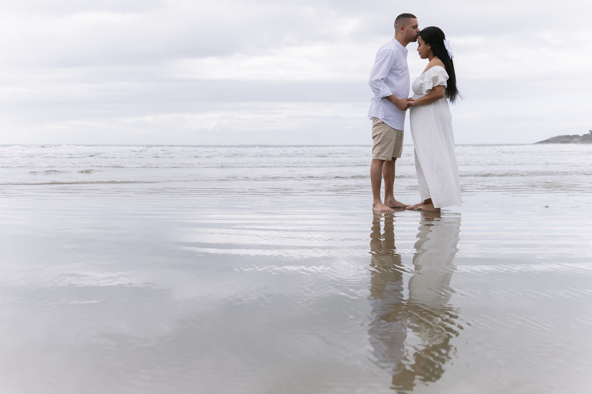 Ensaio revelação; Adri Silva Fotografia; Praia Iporanga; guarujá; fotografa de família