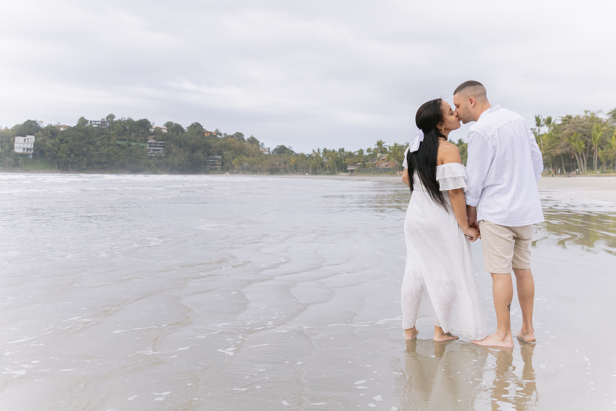 Ensaio revelação; Adri Silva Fotografia; Praia Iporanga; guarujá; fotografa de família