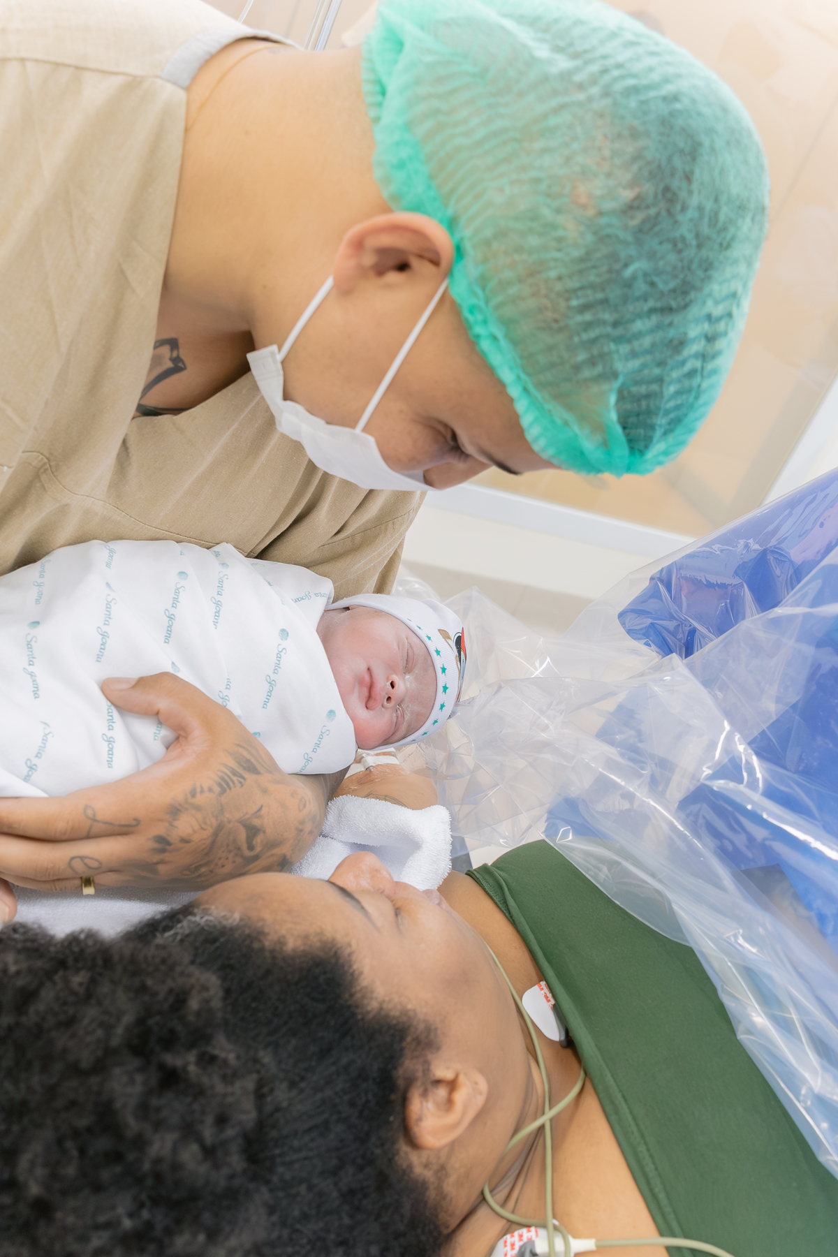 Fotografia de parto; Maternidade Santa Joana; foto de parto; Foto de família; Adri Silva Fotografia; fotografa na zona sul de são paulo; maternidade Pro Matre