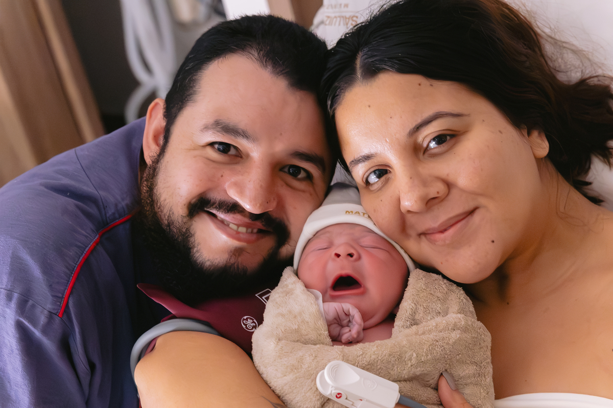 Fotografia de parto; maternidade são Luiz Star; foto de recem nascido; fotografa na zona sul de São Paulo