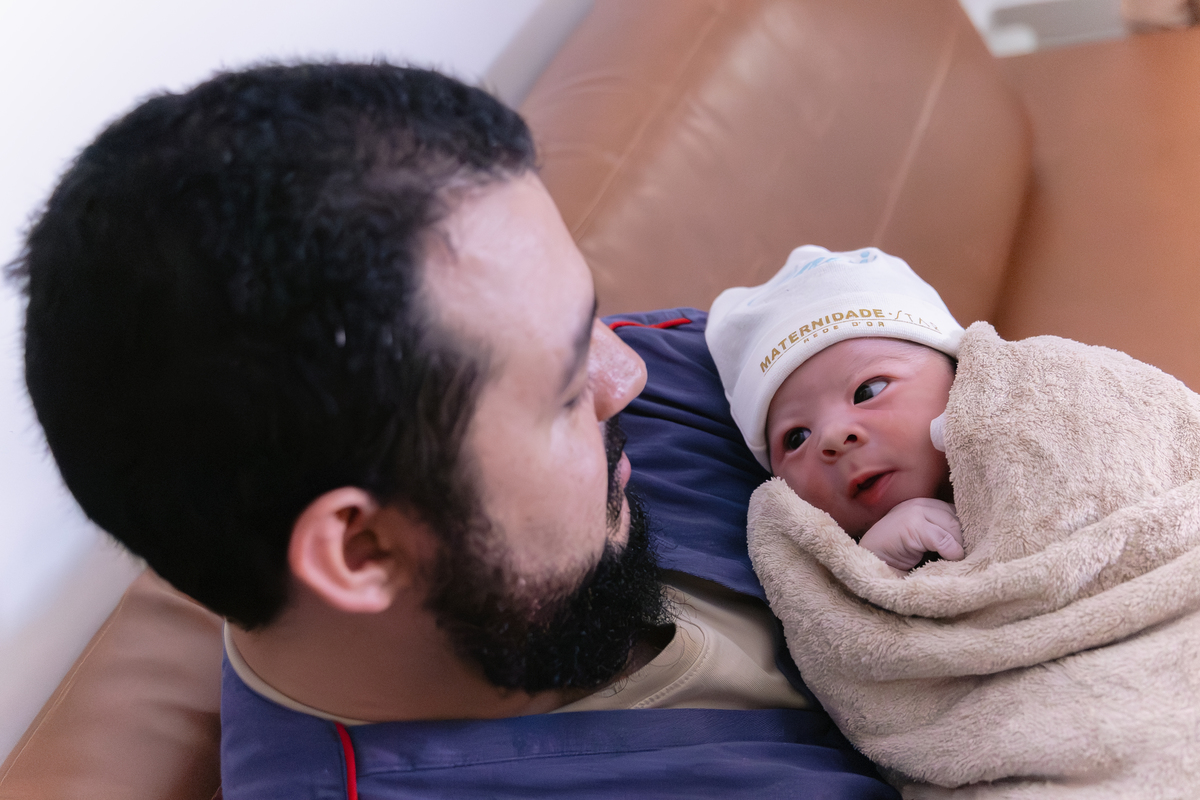 Fotografia de parto; maternidade são Luiz Star; foto de recem nascido; fotografa na zona sul de São Paulo