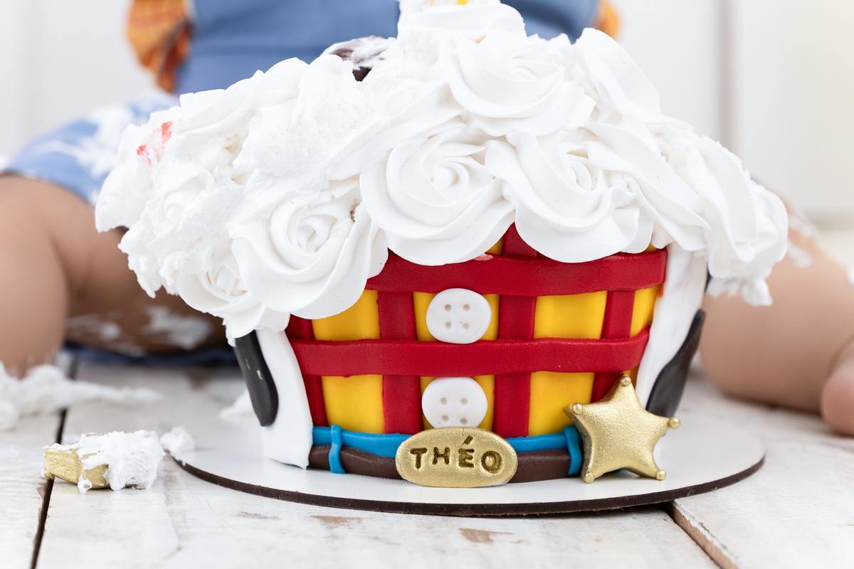 Smash the cake; Adri Silva Fotografia; condomínio novamerica; fotografa na zona sul de são paulo; ensaio de aniversário de 01 ano