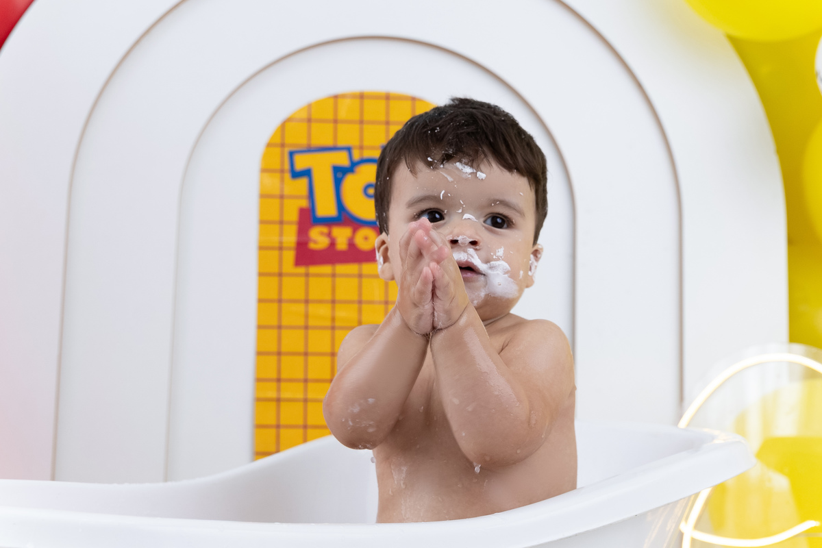 Smash the cake; Adri Silva Fotografia; condomínio novamerica; fotografa na zona sul de são paulo; ensaio de aniversário de 01 ano