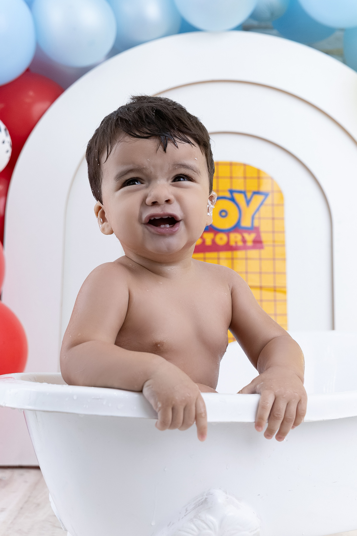 Smash the cake; Adri Silva Fotografia; condomínio novamerica; fotografa na zona sul de são paulo; ensaio de aniversário de 01 ano