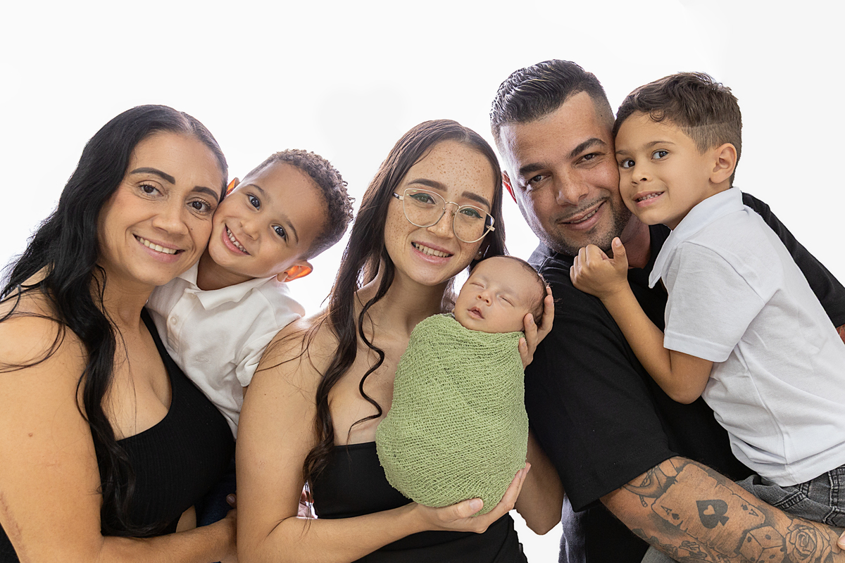 Ensaio newborn; Adri Silva Fotografia; foto de família; condomínio NovAmerica; fotografa na zona sul de São Paulo