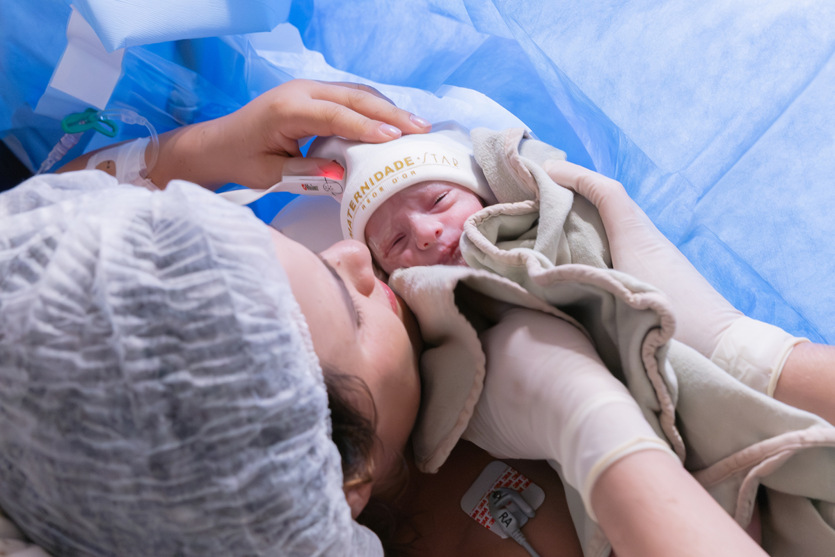 Fotografia de parto; maternidade São Luiz Star; Adri Silva Fotografia; foto de parto; fotografia de família