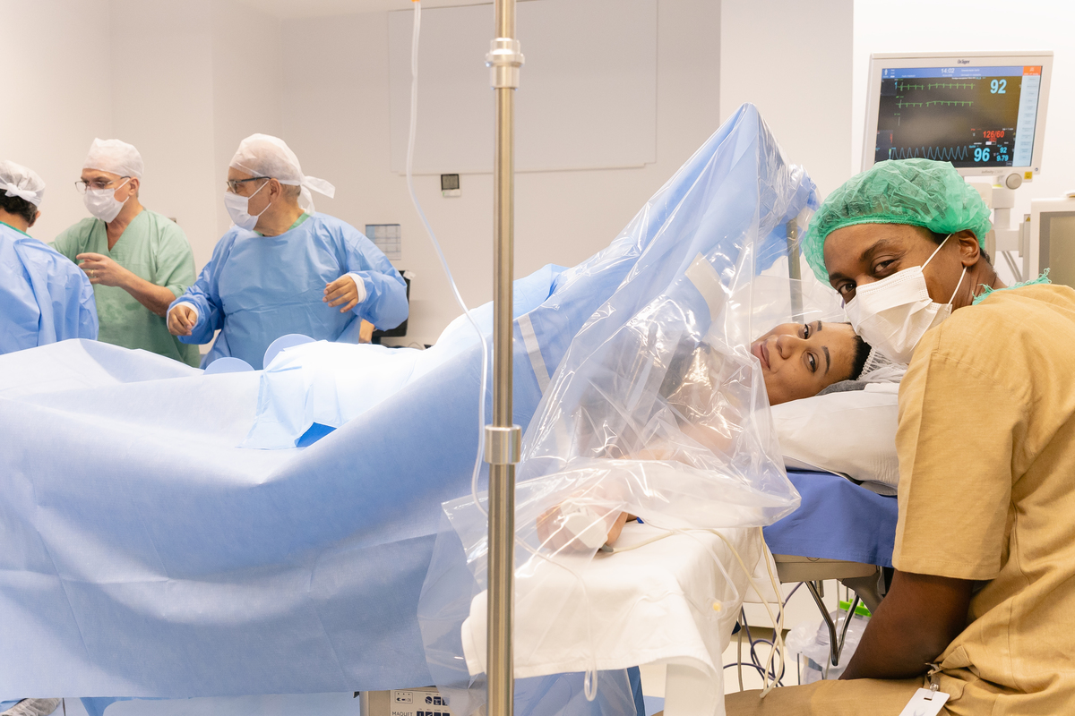 Fotografia de parto; Adri Silva Fotografia; fotografa na zona sul de são paulo; maternidade; maternidade Santa Maria; foto de família