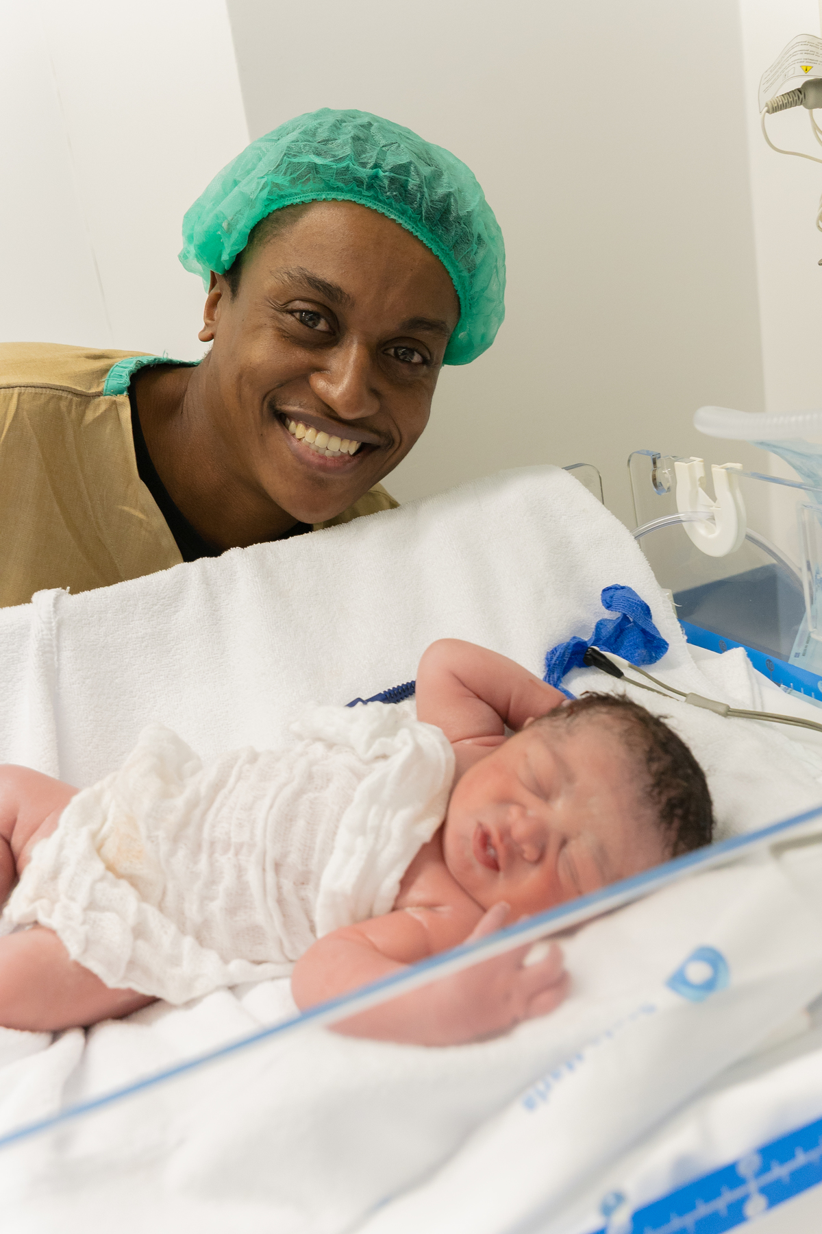 Fotografia de parto; Adri Silva Fotografia; fotografa na zona sul de são paulo; maternidade; maternidade Santa Maria; foto de família