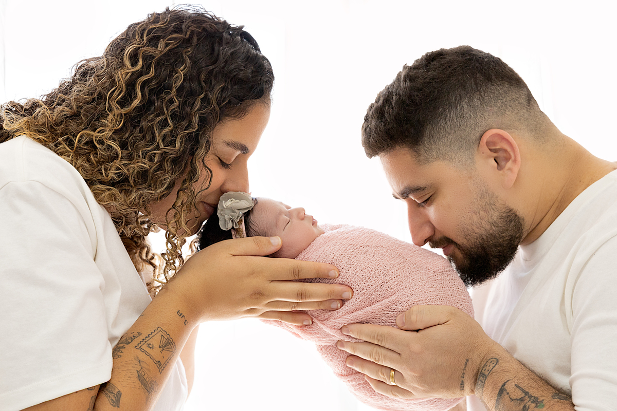 Ensaio newborn; Adri Silva Fotografia; Fotografa na zona sul de são paulo; condomínio novamerica; foto de família