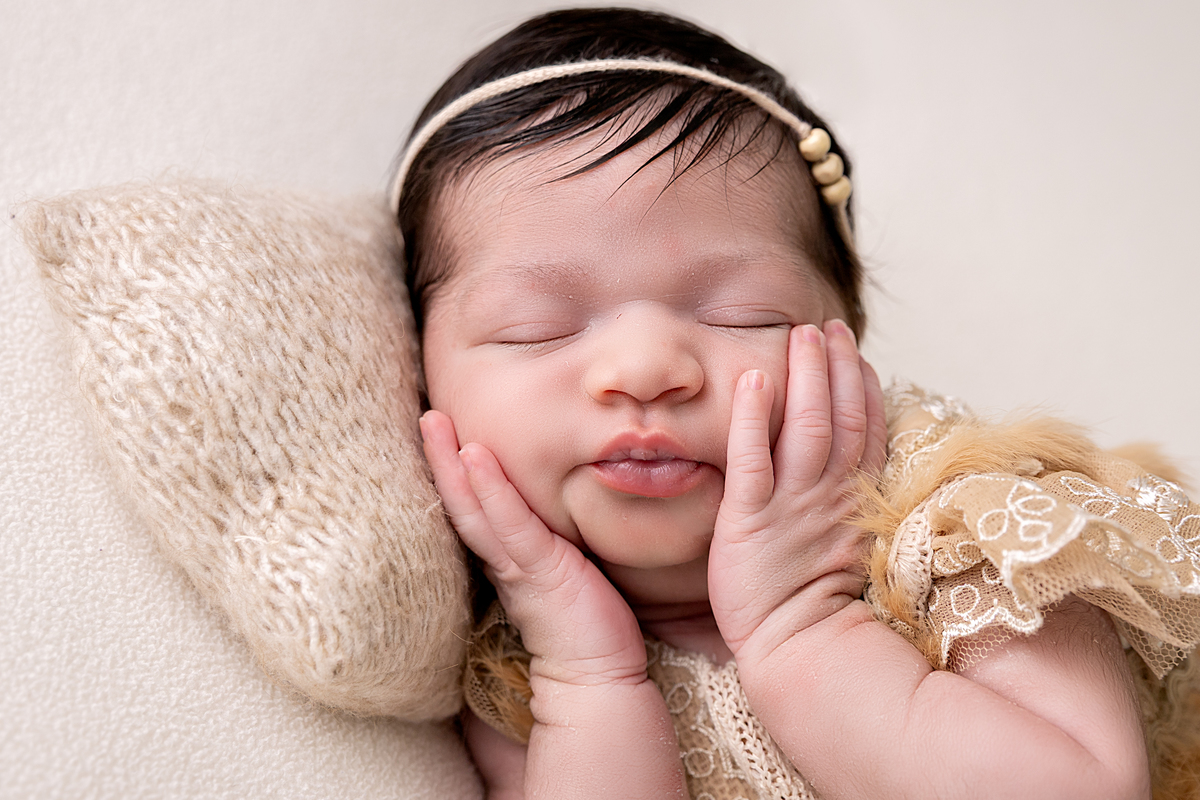 Ensaio newborn; Adri Silva Fotografia; Fotografa na zona sul de são paulo; condomínio novamerica; foto de família