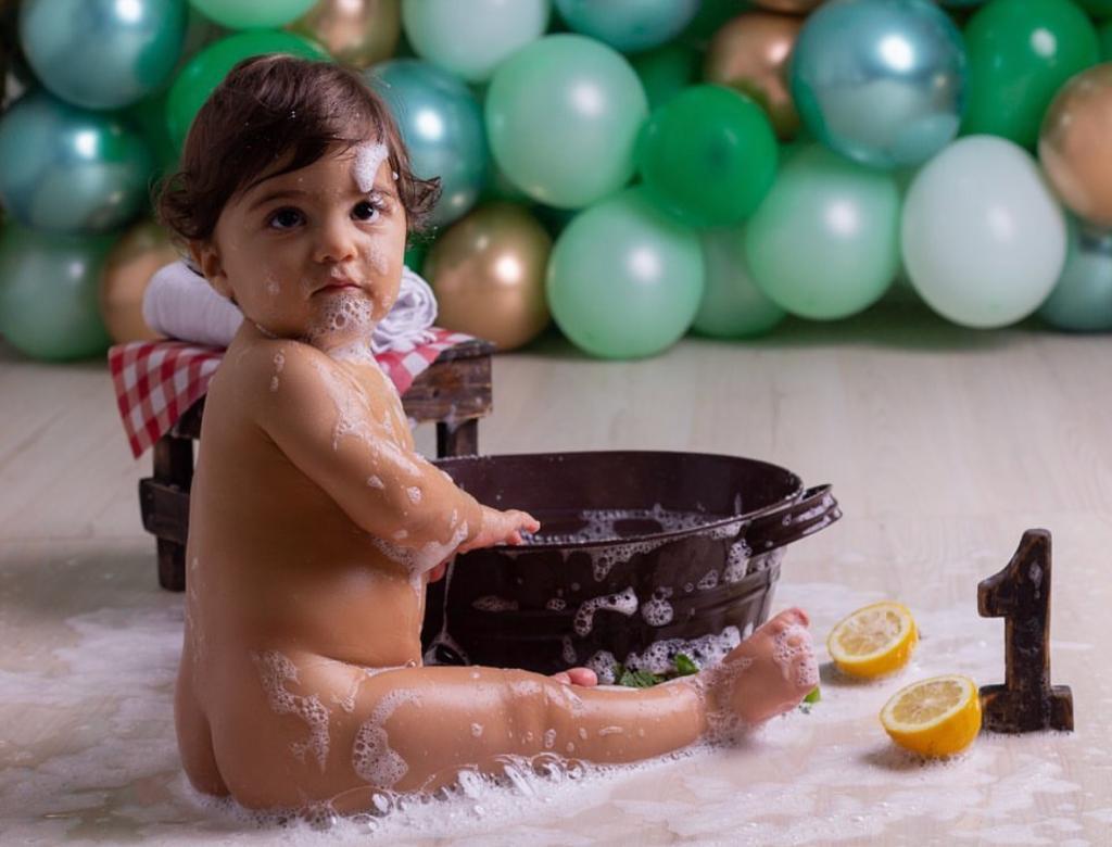 Adri silva fotografia, smash the cake, smash the fruit, ensaio infantil, aniversário de 01 ano, fotografa na zona sul de sp, vila mariana, bairro da saúde, bairro praça da árvore