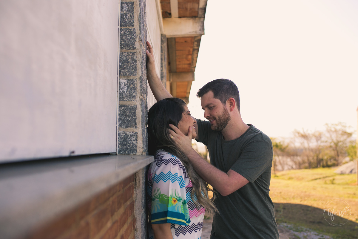 Os olhares de amor do casal Aline e Maercio