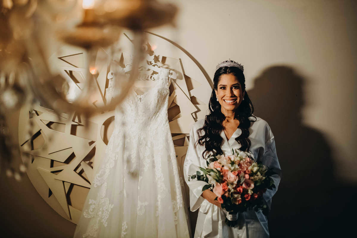 A médica Marcela Lima e o corretor Tiago Oliveira casam-se no Villa Toscana em um evento luxuoso - Fotos Thiago Rosarii