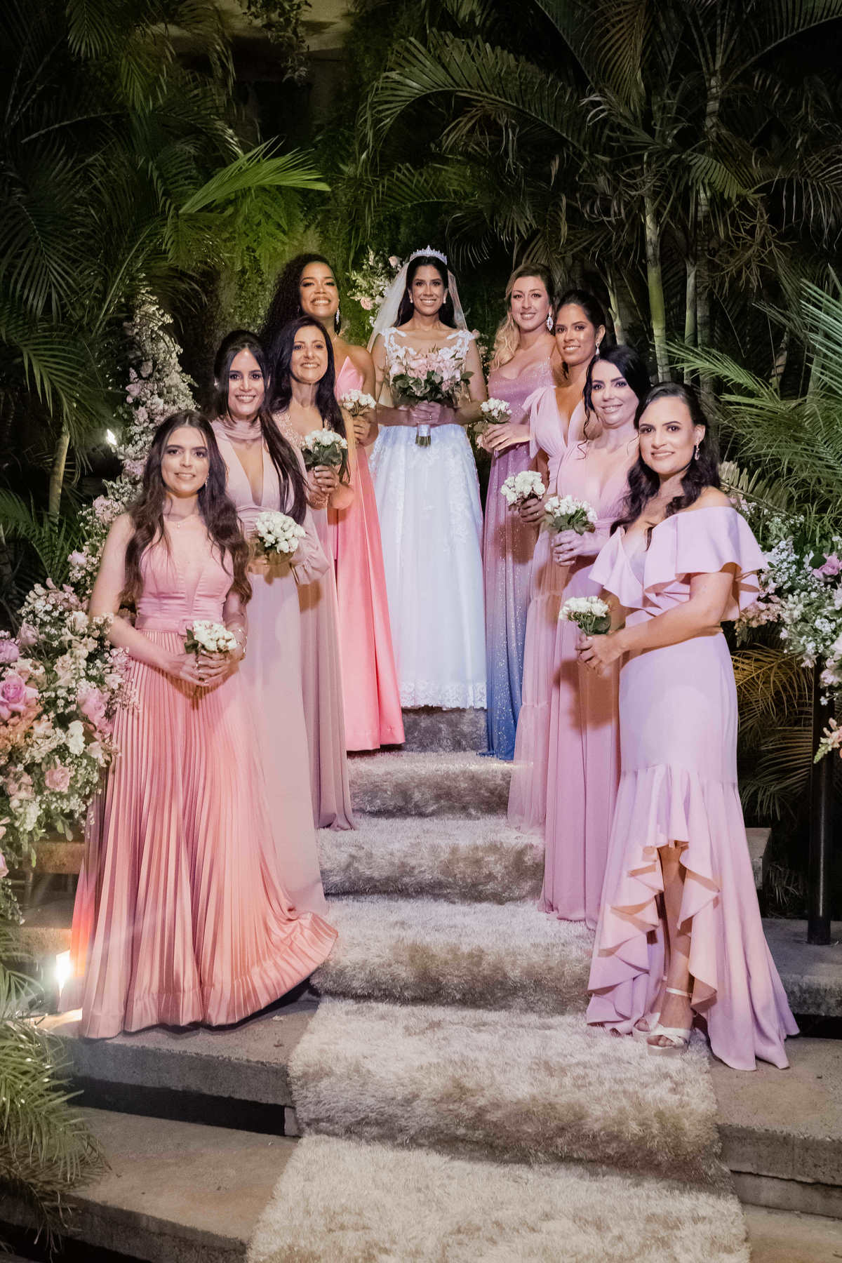 A médica Marcela Lima e o corretor Tiago Oliveira casam-se no Villa Toscana em um evento luxuoso - Fotos Thiago Rosarii