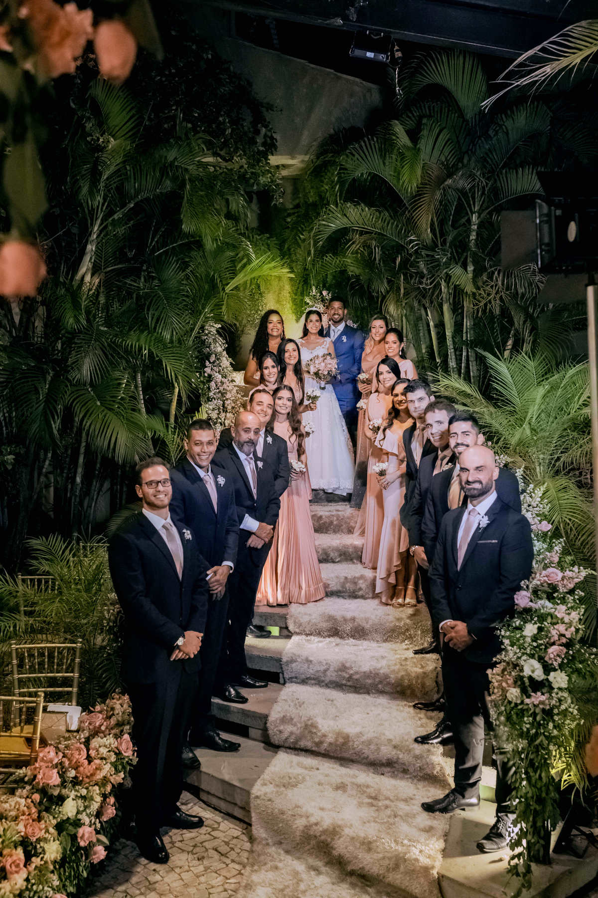 A médica Marcela Lima e o corretor Tiago Oliveira casam-se no Villa Toscana em um evento luxuoso - Fotos Thiago Rosarii