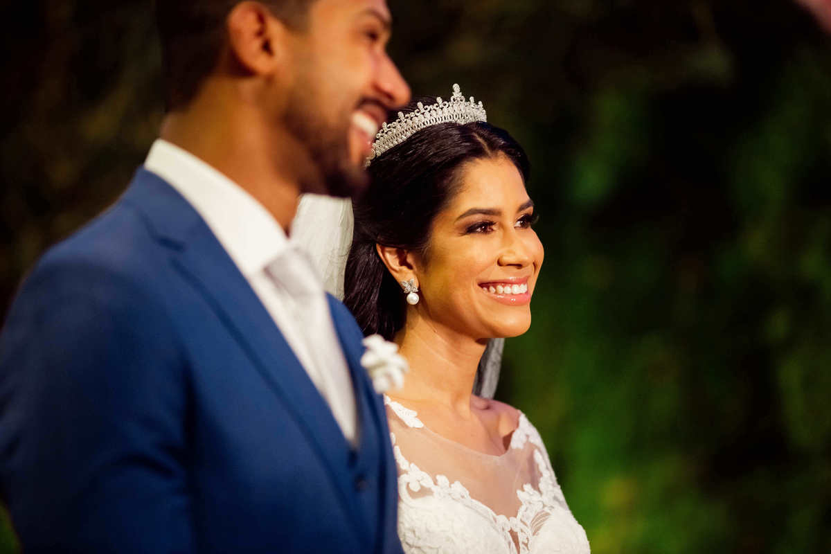 A médica Marcela Lima e o corretor Tiago Oliveira casam-se no Villa Toscana em um evento luxuoso - Fotos Thiago Rosarii