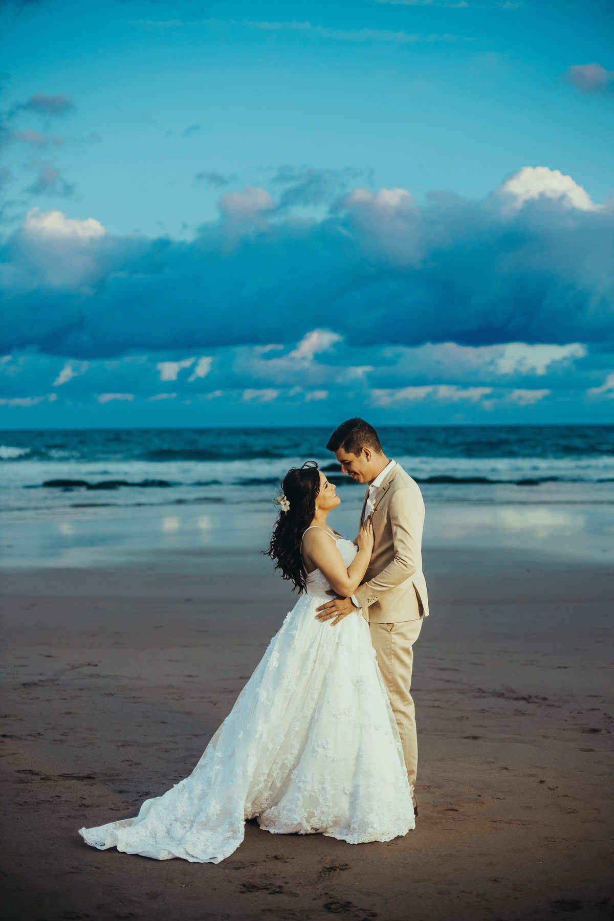 De Tocantins para casar na Praia de Villas do Atlântico - Marcus e Isa, escolhem Salvador em Destination Wedding - Thiago Rosarii