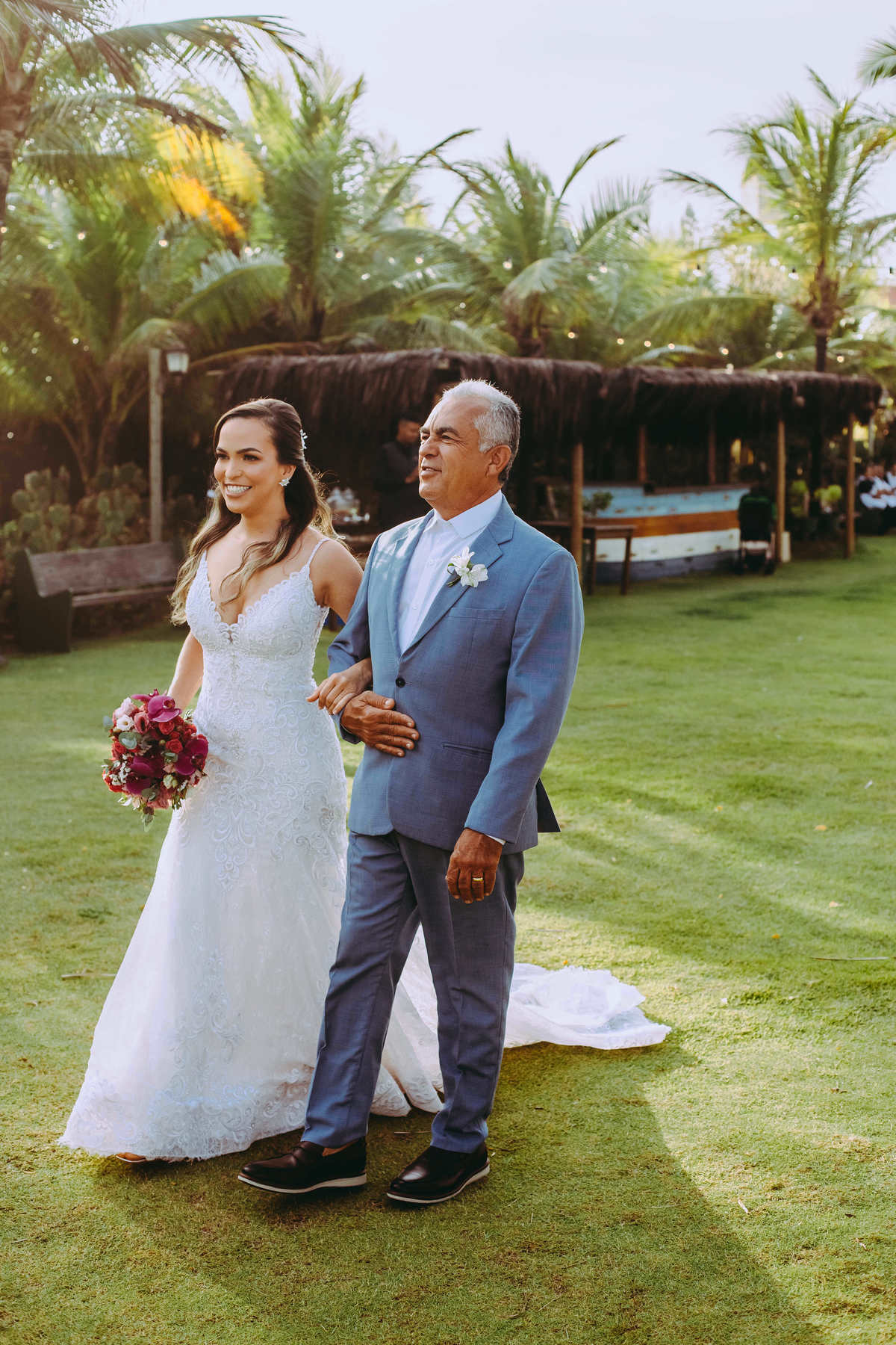 Casamento na Praia em Salvador Bahia - Fotógrafo Thiago Rosarii - Tropicalia Praia Eventos - Destination Wedding Brazil - Fotos de Casamento em Salvador - Farol da Barra 