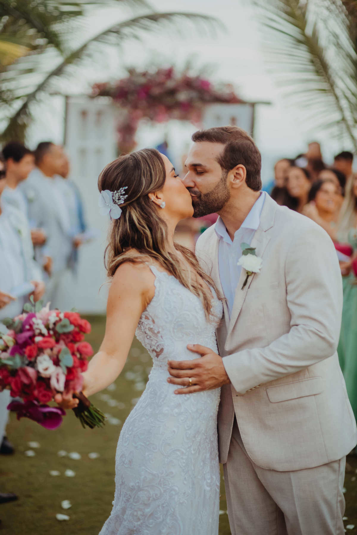 Casamento na Praia em Salvador Bahia - Fotógrafo Thiago Rosarii - Tropicalia Praia Eventos - Destination Wedding Brazil - Fotos de Casamento em Salvador - Farol da Barra 