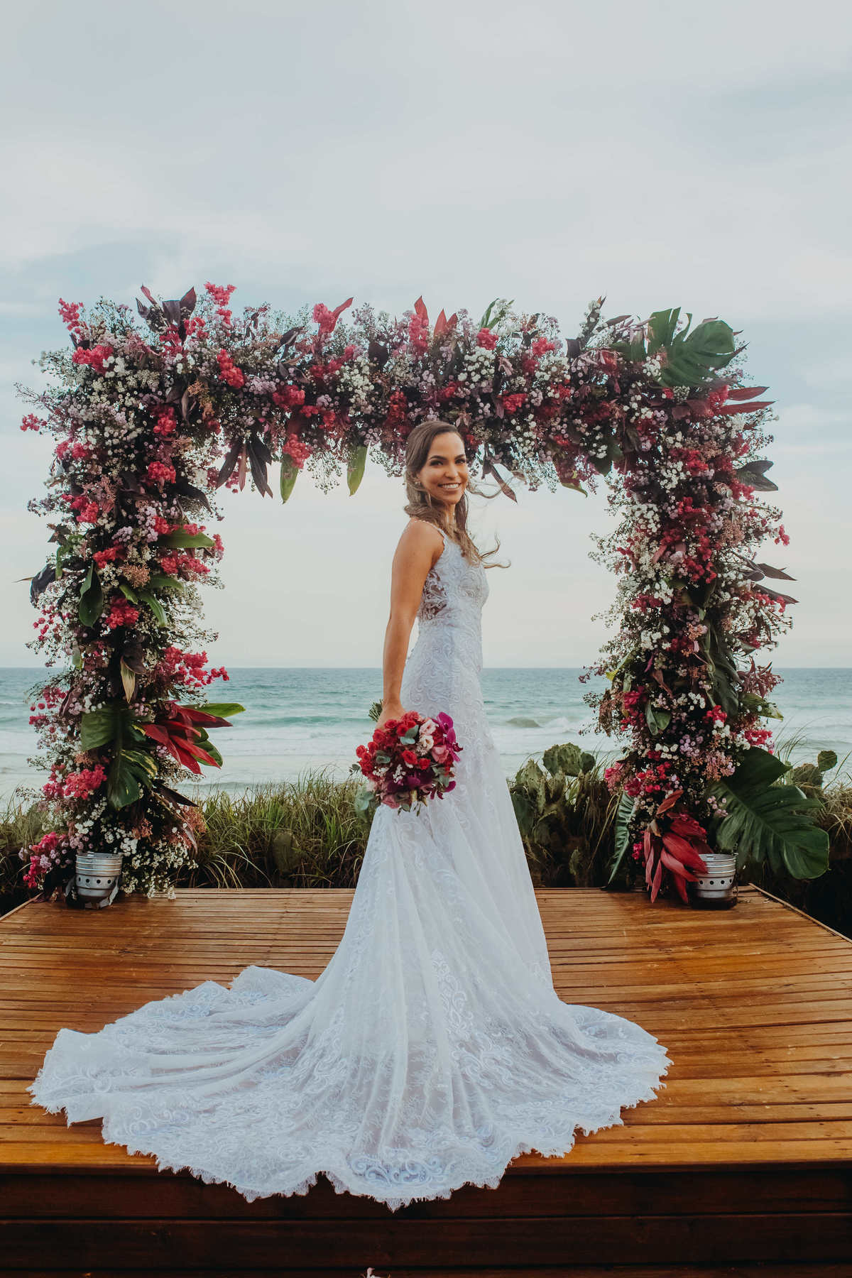 Casamento na Praia em Salvador Bahia - Fotógrafo Thiago Rosarii - Tropicalia Praia Eventos - Destination Wedding Brazil - Fotos de Casamento em Salvador - Farol da Barra 