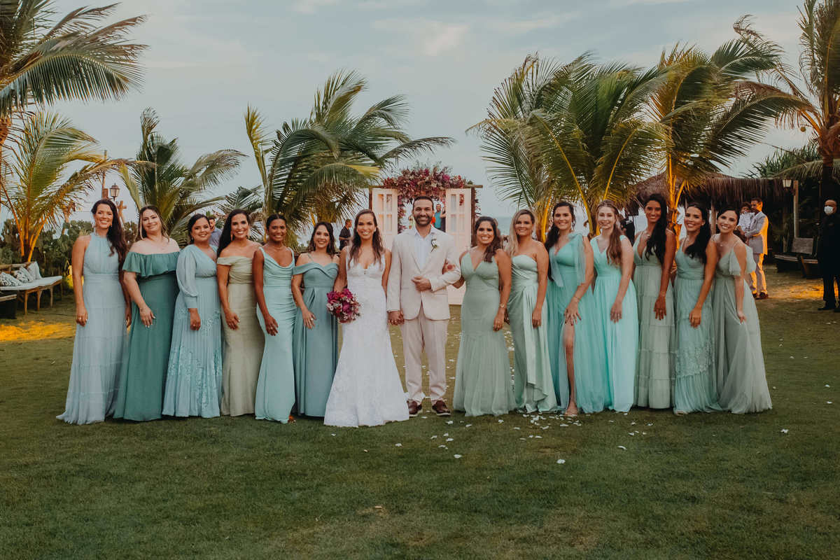 Casamento na Praia em Salvador Bahia - Fotógrafo Thiago Rosarii - Tropicalia Praia Eventos - Destination Wedding Brazil - Fotos de Casamento em Salvador - Farol da Barra 