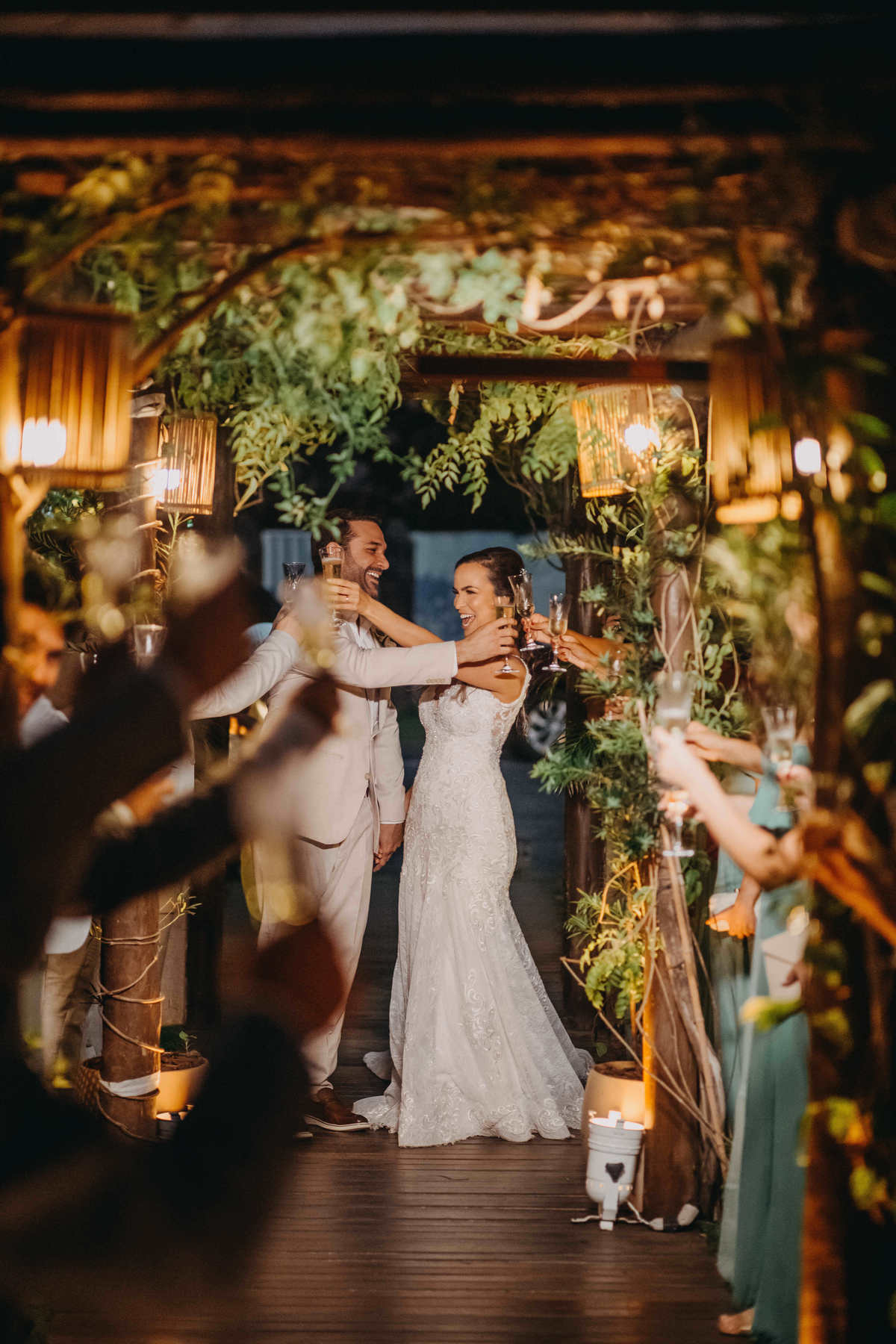 Casamento na Praia em Salvador Bahia - Fotógrafo Thiago Rosarii - Tropicalia Praia Eventos - Destination Wedding Brazil - Fotos de Casamento em Salvador - Farol da Barra 