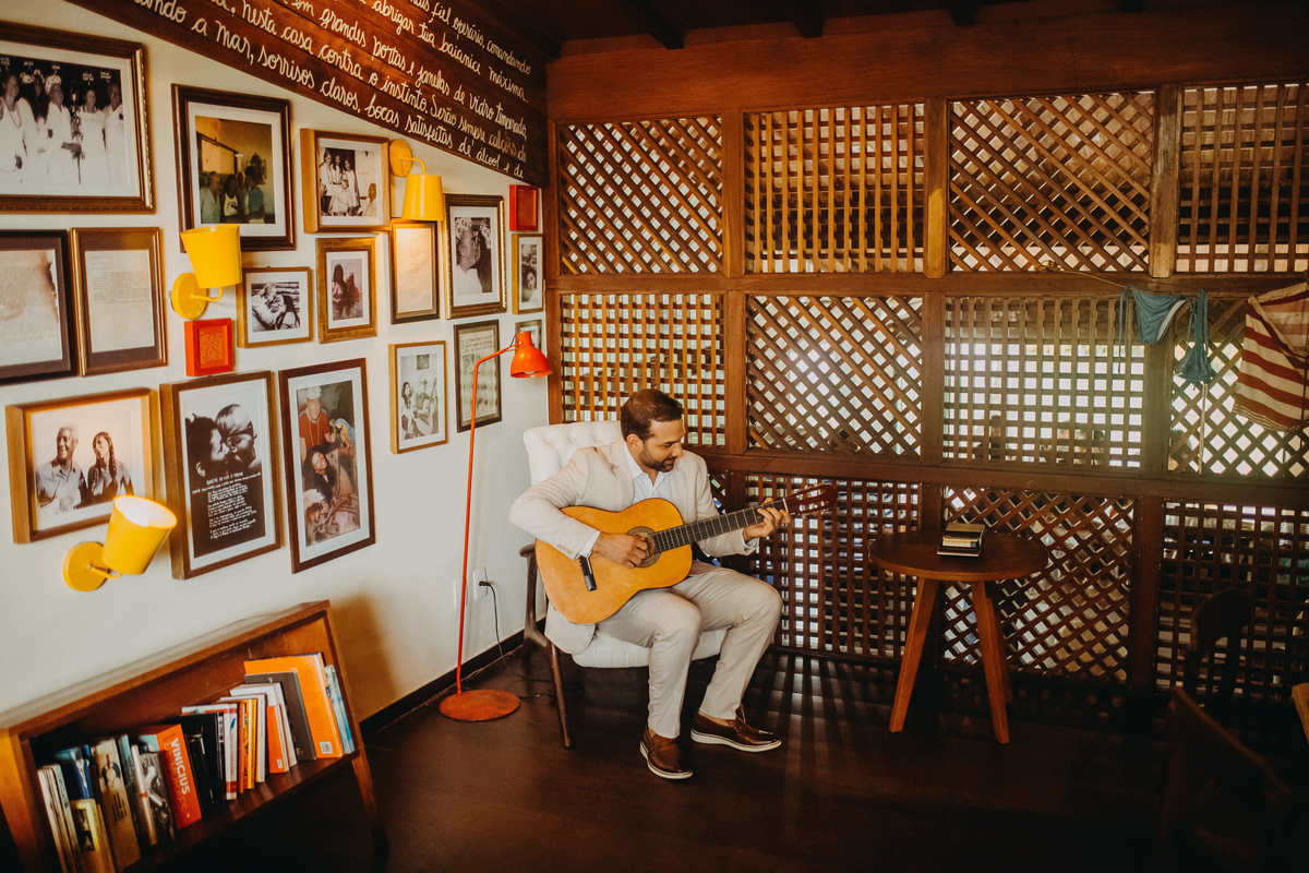 Casamento na Praia em Salvador Bahia - Fotógrafo Thiago Rosarii - Tropicalia Praia Eventos - Destination Wedding Brazil - Fotos de Casamento em Salvador - Farol da Barra 