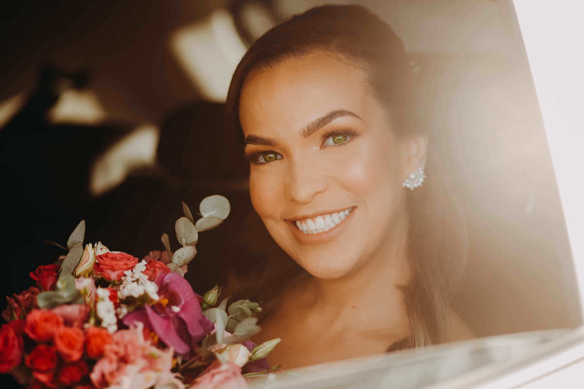 Casamento na Praia em Salvador Bahia - Fotógrafo Thiago Rosarii - Tropicalia Praia Eventos - Destination Wedding Brazil - Fotos de Casamento em Salvador - Farol da Barra 