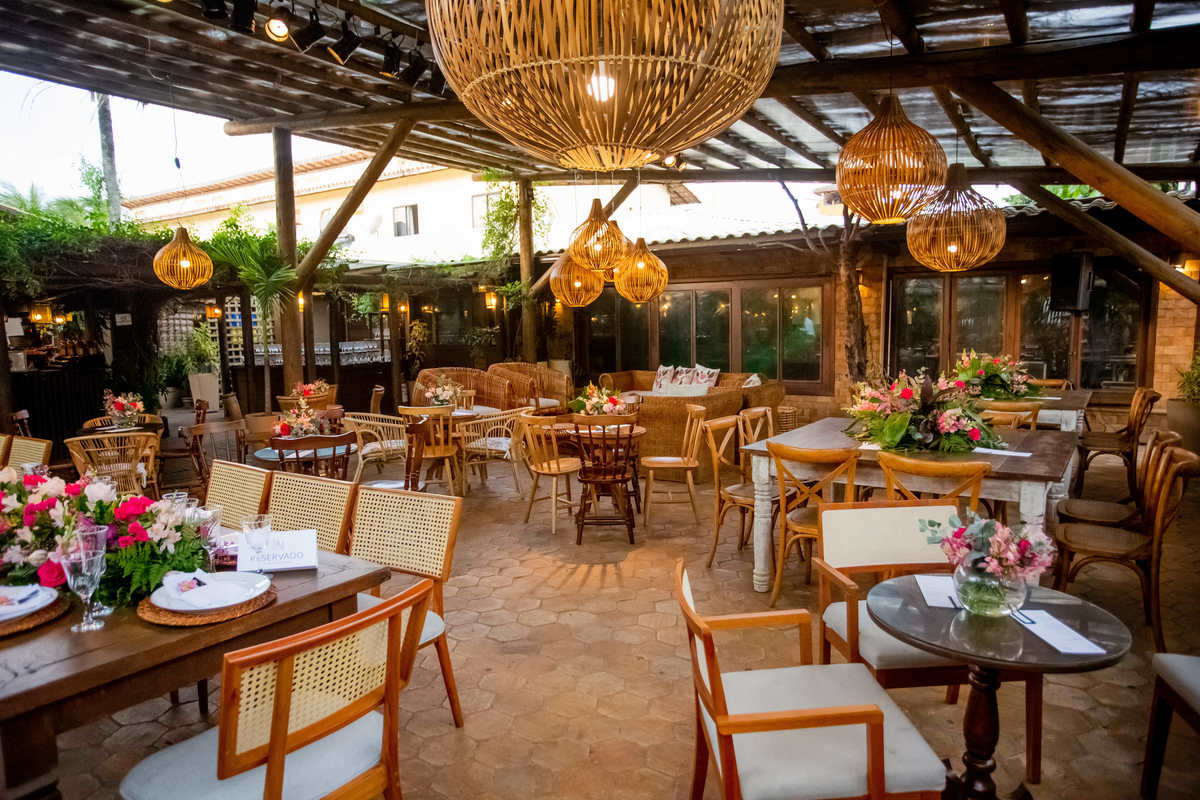 Casamento na Praia em Salvador Bahia - Fotógrafo Thiago Rosarii - Tropicalia Praia Eventos - Destination Wedding Brazil - Fotos de Casamento em Salvador - Farol da Barra 